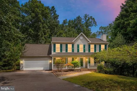 4301 Murven Park Ln, Fredericksburg, VA 22408