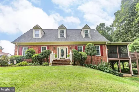 9916 Altamont Cir, Fredericksburg, VA 22408