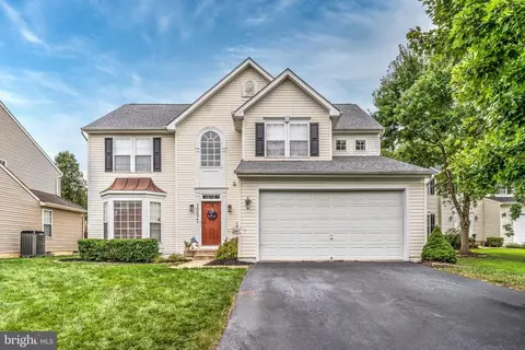 7002 Zenith Ct, Fredericksburg, VA 22407