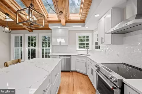 6815 Bloomsbury Ln, Spotsylvania, VA 22553