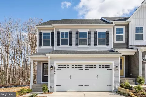 10636 Afton Grove Ct, Fredericksburg, VA 22408