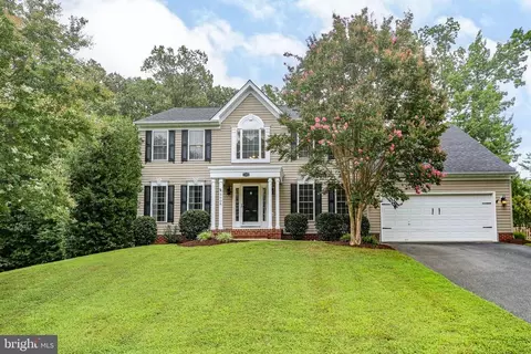 5908 N Cranston Ln N, Fredericksburg, VA 22407