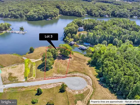 4711 Eagle Point Ct, Spotsylvania, VA 22551