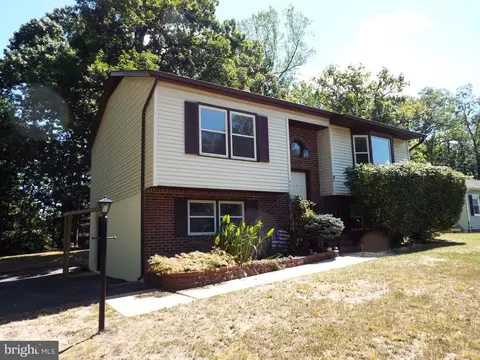 447 Albany St, Fredericksburg, VA 22407