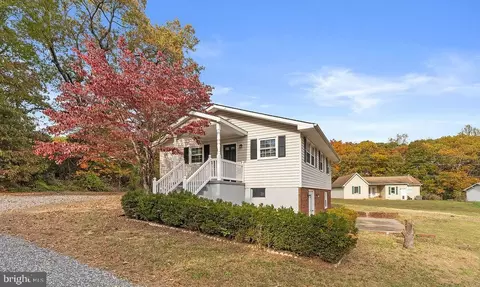2910 Lee Extended Dr, Fredericksburg, VA 22408