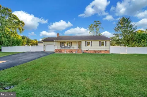 3903 Norris Dr, Fredericksburg, VA 22407