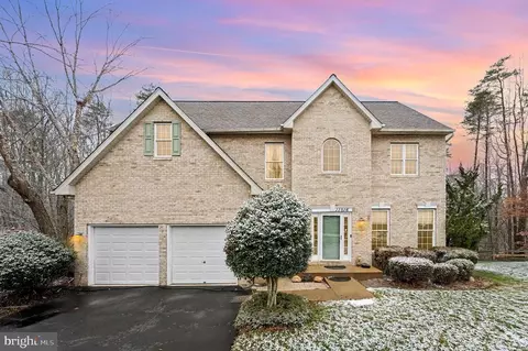 11016 N Lamont Ct N, Fredericksburg, VA 22407