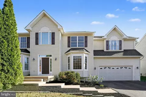 9923 Holland Meadows Ct, Fredericksburg, VA 22408