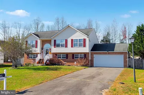 7523 Sterling Dr, Fredericksburg, VA 22407