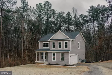 10598 Greenwood Dr, Spotsylvania, VA 22553