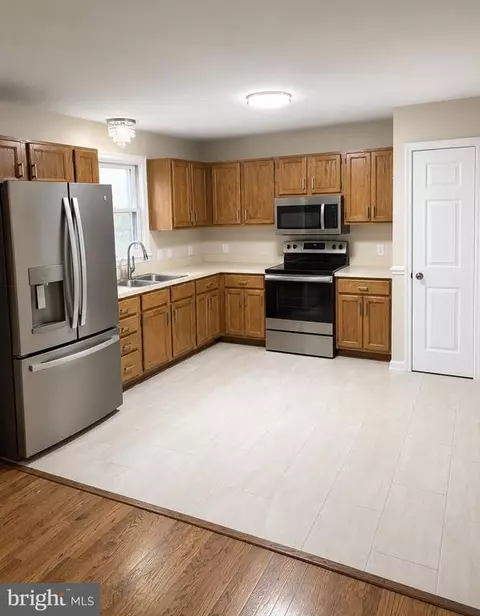 129 Durham Dr, Fredericksburg, VA 22407