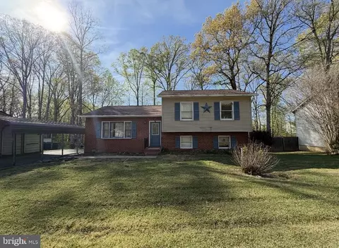 129 Durham Dr, Fredericksburg, VA 22407