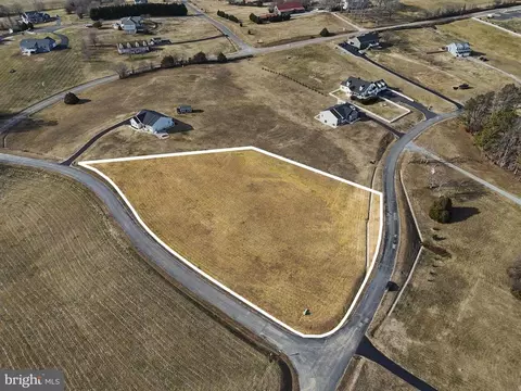 6700 Sunrise Bay Dr, Mineral, VA 23117