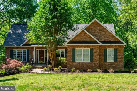 5501 Hickory Tree Ln, Mineral, VA 23117