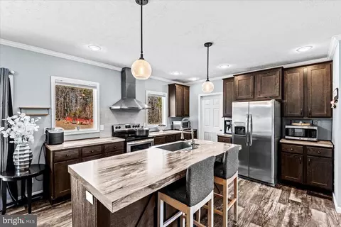 6600 Stubbs Bridge Rd, Spotsylvania, VA 22551