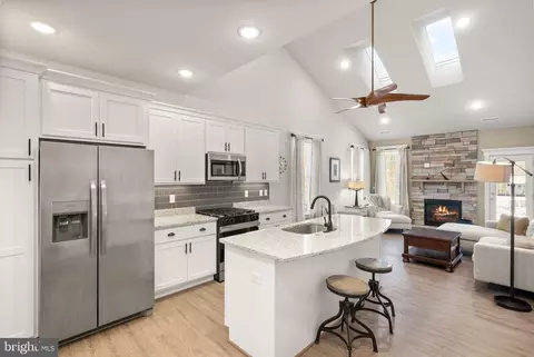 5713 Finley Rose Ct, Fredericksburg, VA 22407