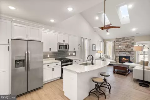 5713 Finley Rose Ct, Fredericksburg, VA 22407