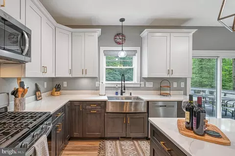 10052 Fairview Rd, Partlow, VA 22534 photo 11