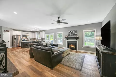 10052 Fairview Rd, Partlow, VA 22534 photo 8