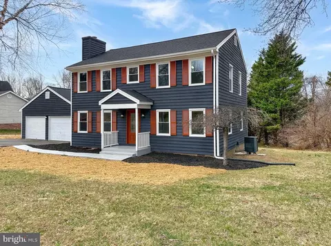 6716 Farmstead Ln, Fredericksburg, VA 22407