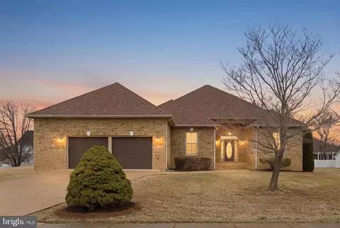 6909 Tower Of London Dr, Fredericksburg, VA 22407