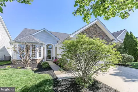 5705 W Kesslers Xing W, Fredericksburg, VA 22407