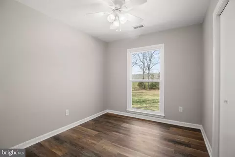 Bedroom - 10354 Swift Rd, Partlow, VA 22534 photo 5 of 8
