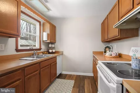 Kitchen - 10354 Swift Rd, Partlow, VA 22534 photo 5 of 5