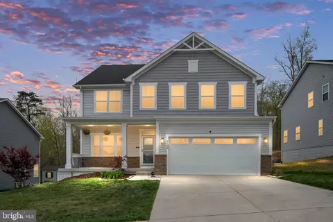 9104 Maple Run Dr, Fredericksburg, VA 22407