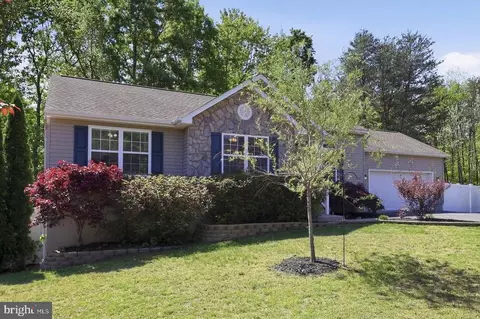 8507 Oak Glen Ct, Fredericksburg, VA 22407