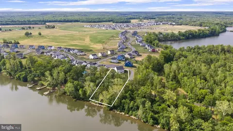1821 Legacy Ln, Fredericksburg, VA 22408