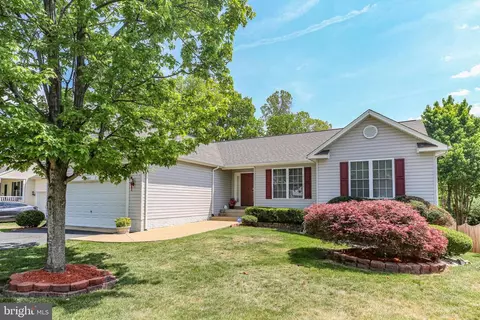 11011 Naples Ct, Fredericksburg, VA 22407