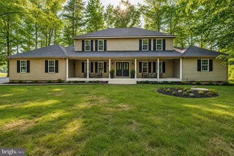 7905 E Robert E Lee Ct E, Spotsylvania, VA 22551