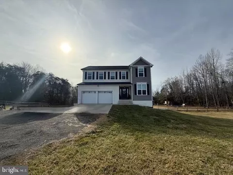 9404 Robert E Lee Dr, Spotsylvania, VA 22551