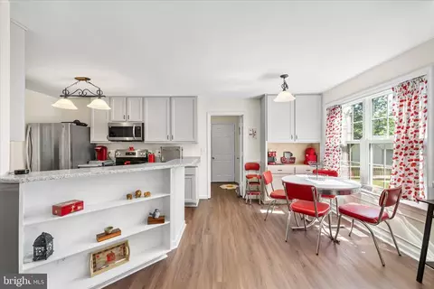2416 Ruffin Dr, Fredericksburg, VA 22408