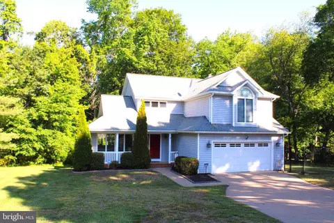 1520 Clover Dr, Fredericksburg, VA 22407
