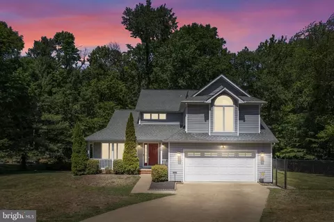 1520 Clover Dr, Fredericksburg, VA 22407