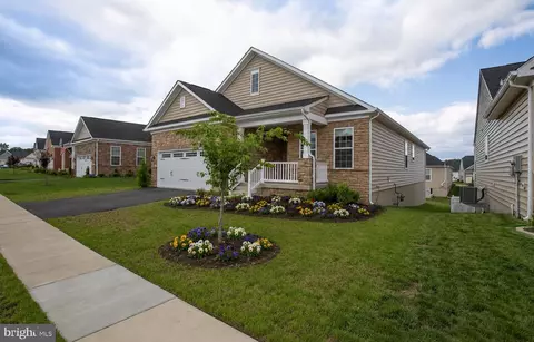 9813 Balls Bluff Dr, Fredericksburg, VA 22407