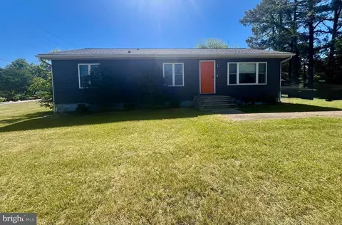 11635 Ashby Dr, Fredericksburg, VA 22407