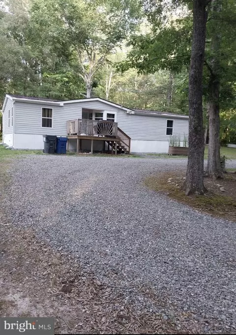 4820 Moser Ln, Partlow, VA 22534