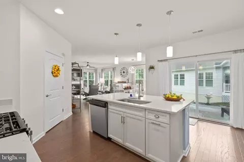 Entry Way - 12331 Ruby Red Dr, Fredericksburg, VA 22407 photo 5 of 9