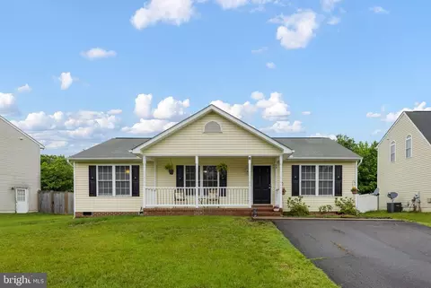 10322 Wisteria Dr, Fredericksburg, VA 22408
