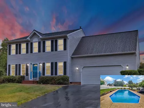 9804 Elm St, Fredericksburg, VA 22407