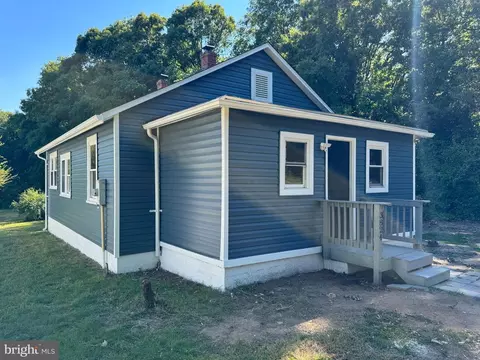 3824 Lee Hill School Dr, Fredericksburg, VA 22408