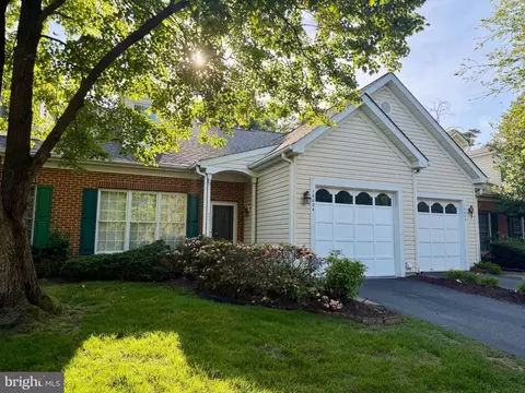 10004 Sandwedge Ct, Fredericksburg, VA 22408