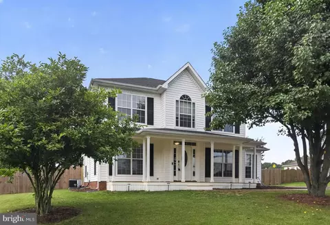 6404 Willow Pond Dr, Fredericksburg, VA 22407
