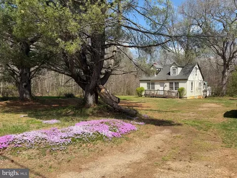 10737 Robert E Lee Dr, Spotsylvania, VA 22551