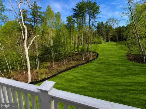 15309 Red Oak Ln, Mineral, VA 23117