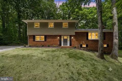7607 Nyland Rd, Fredericksburg, VA 22408