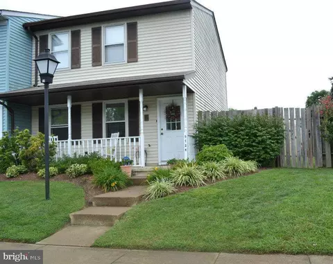 5124 Pecan Dr, Fredericksburg, VA 22407